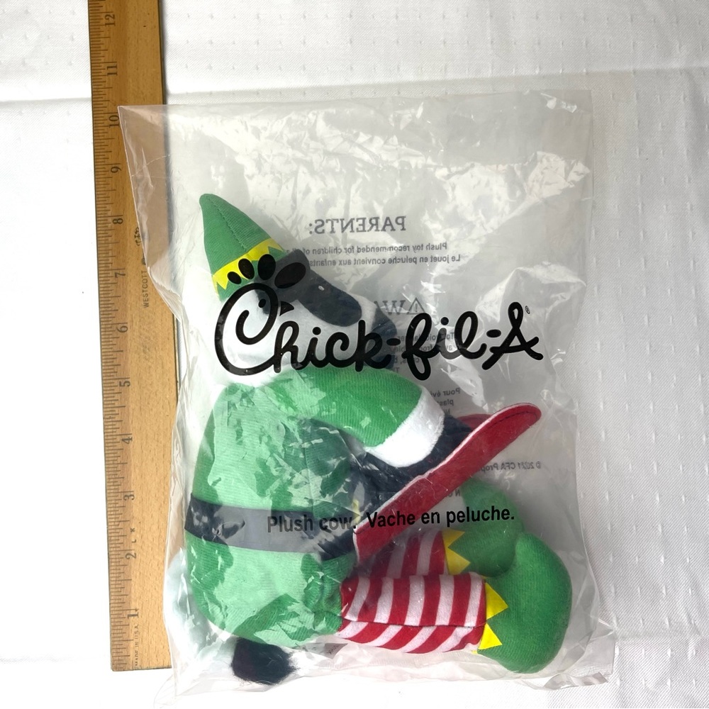 Chick-fil-a Christmas elf plush cow toy